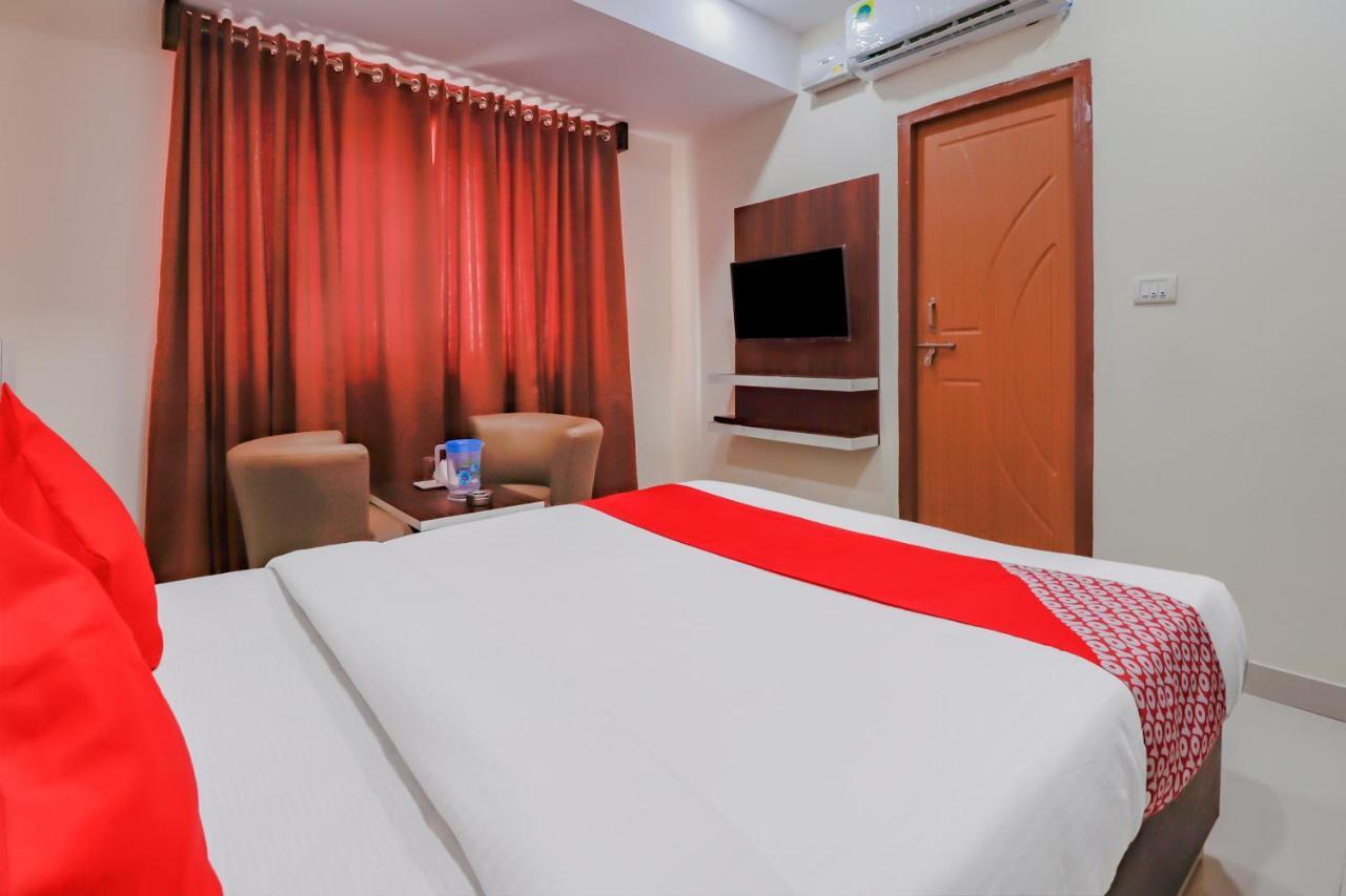 Oyo Flagship 80044 Royal Wood Deluxe Bangalore Exteriör bild