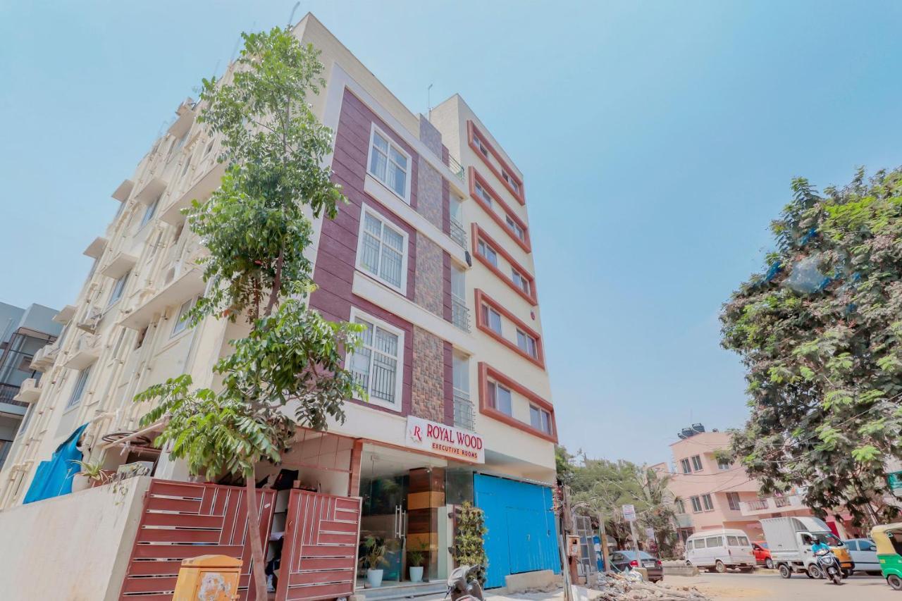 Oyo Flagship 80044 Royal Wood Deluxe Bangalore Exteriör bild